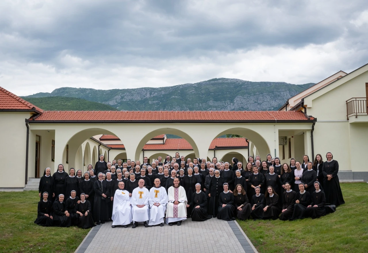 Blagoslovljen obnovljeni samostan sestara franjevki u Bijelom Polju
