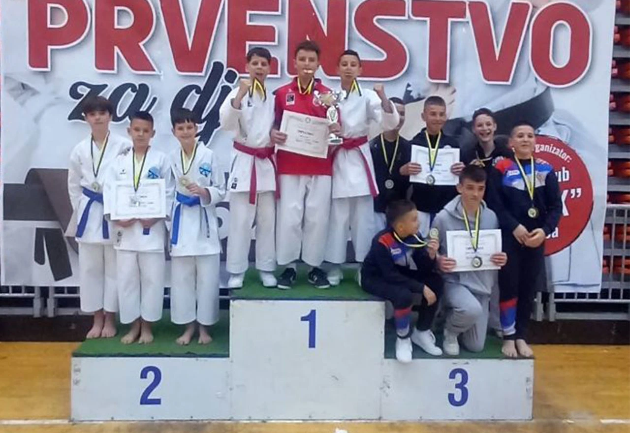 Mladi karatisti iz Mostara predstavljat će BiH na Balkanskom prvenstvu u Crnoj Gori