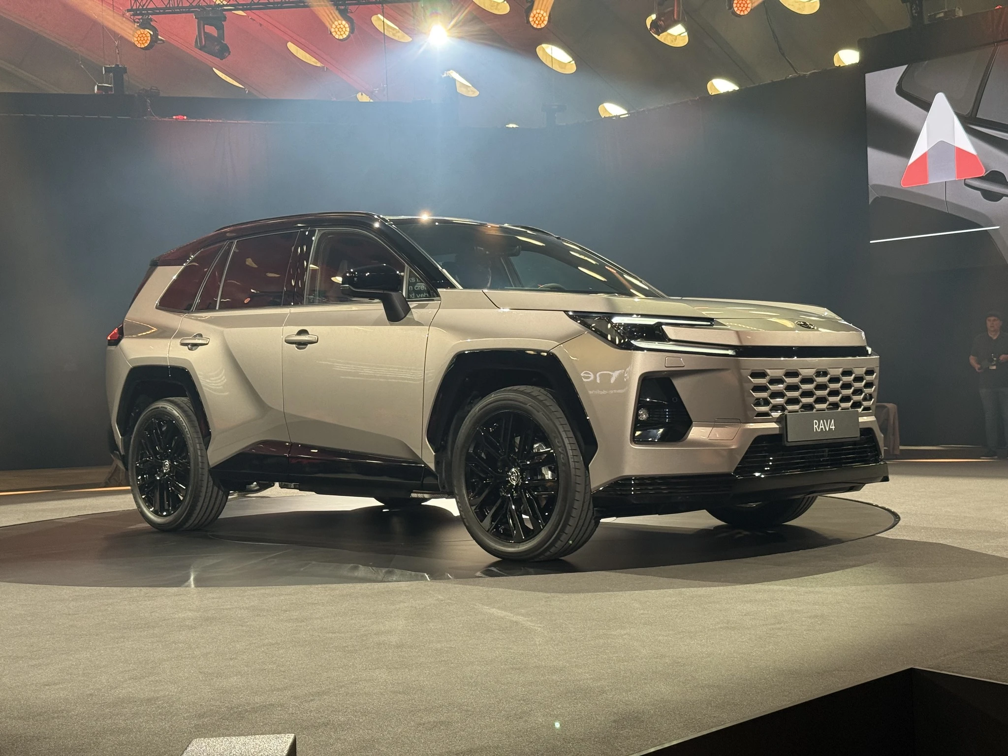 Nova Toyota RAV4 stiže početkom 2026.