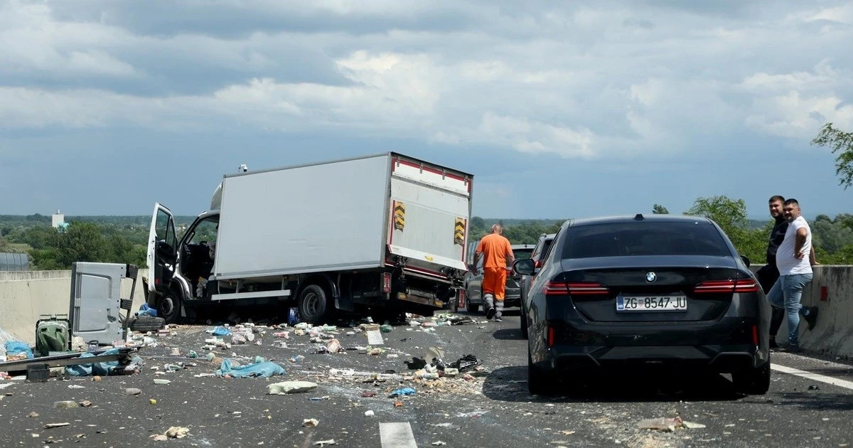 Zatvoren promet na autocesti A1 zbog prometne nezgode