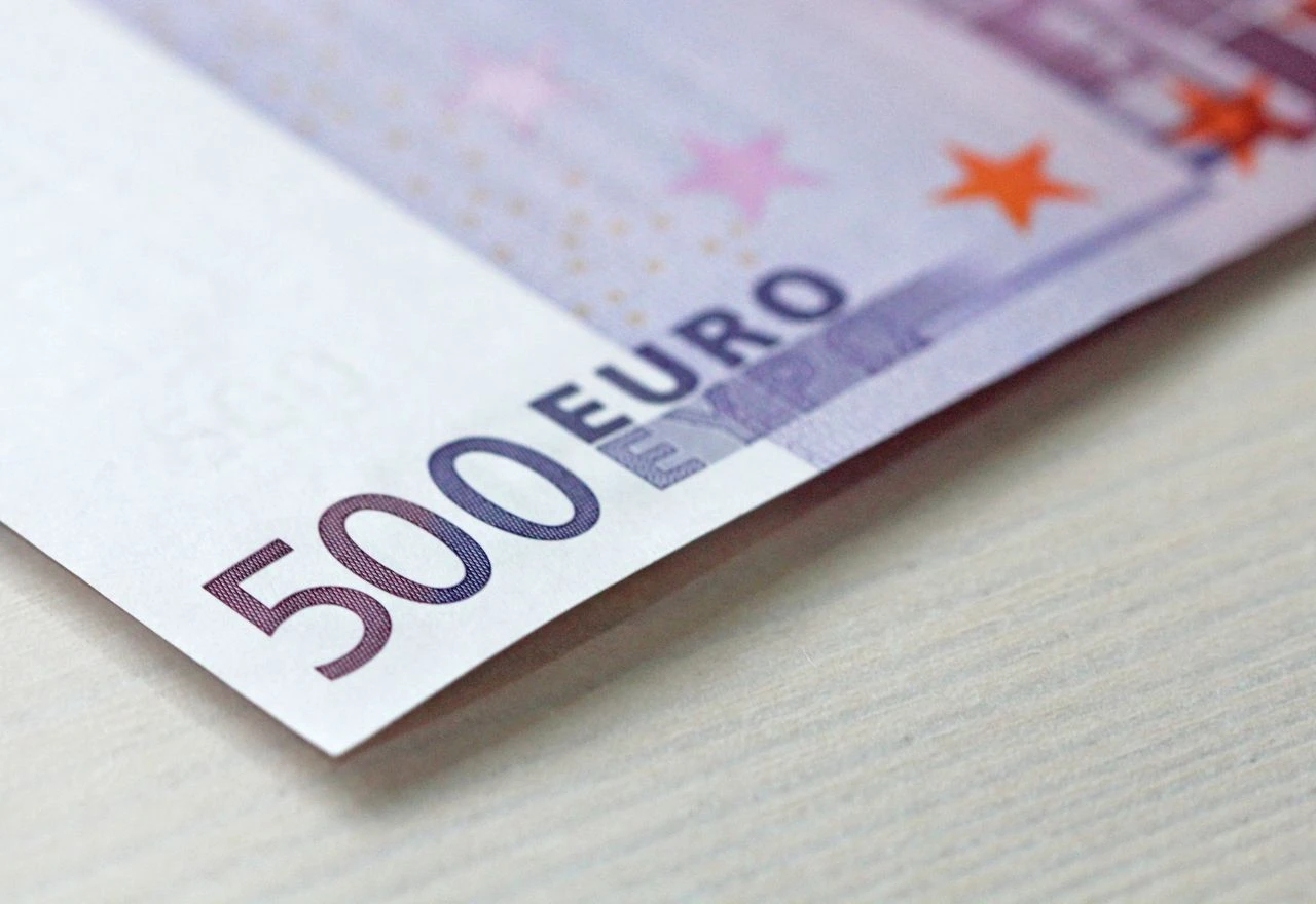 Može li luđe? Dao mladencima lažnih 500 eura, pa tražio "kusur"