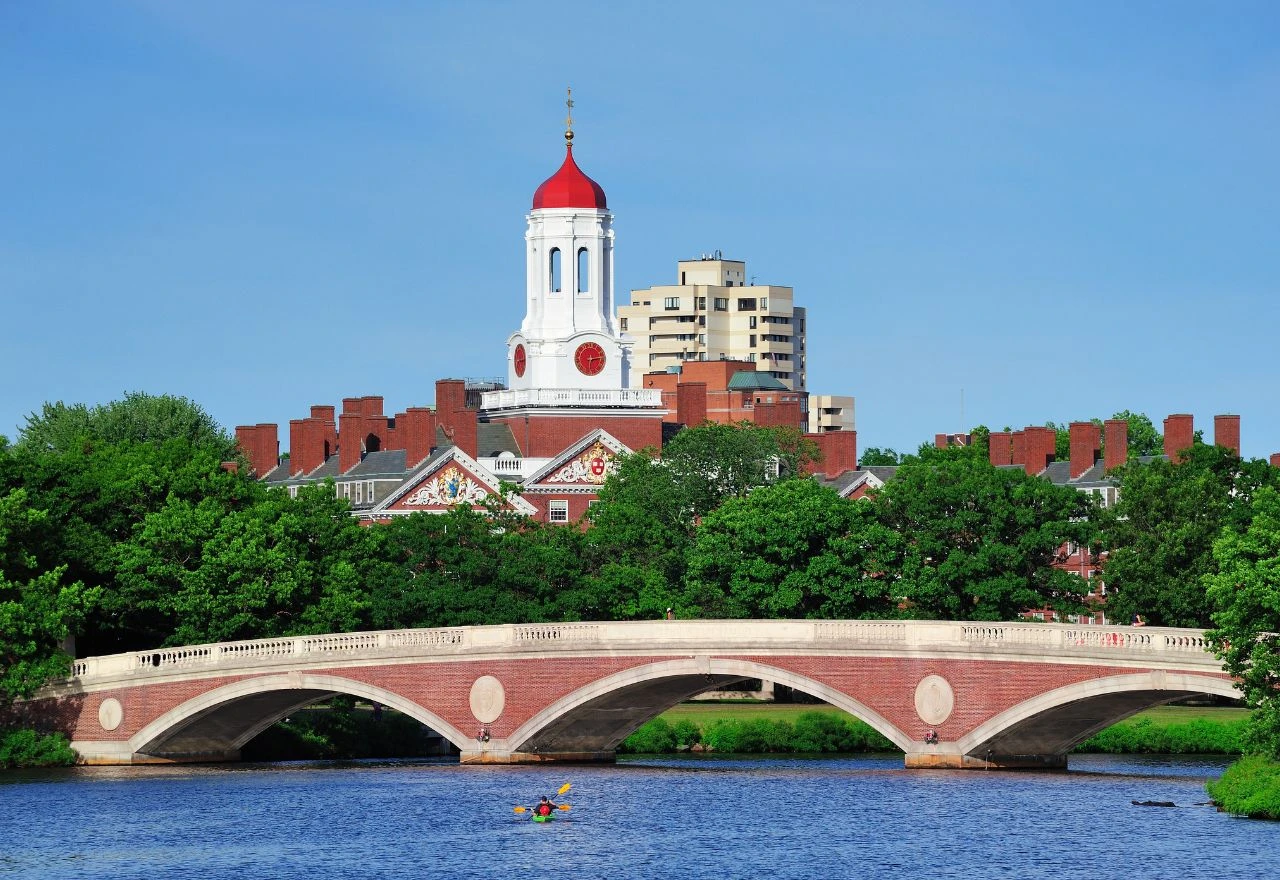 Harvardu zabranjen upis međunarodnih studenata