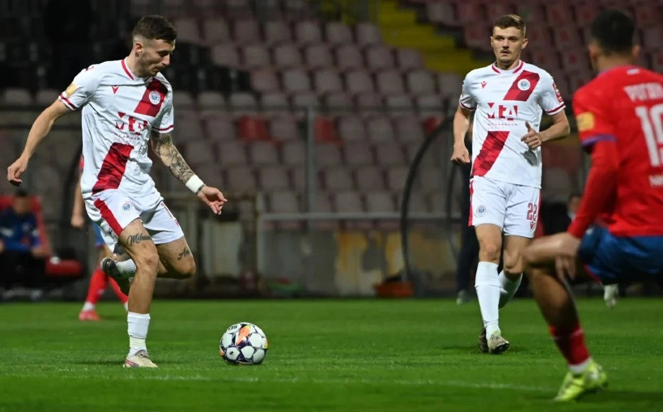 Otužni Superkup: Nema pogodaka, a ni navijača