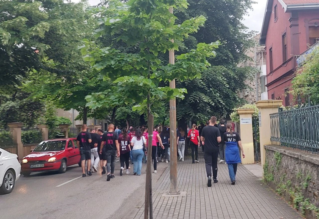 Norijada u Mostaru: Verbalno napadnut policajac, dvije osobe privedene