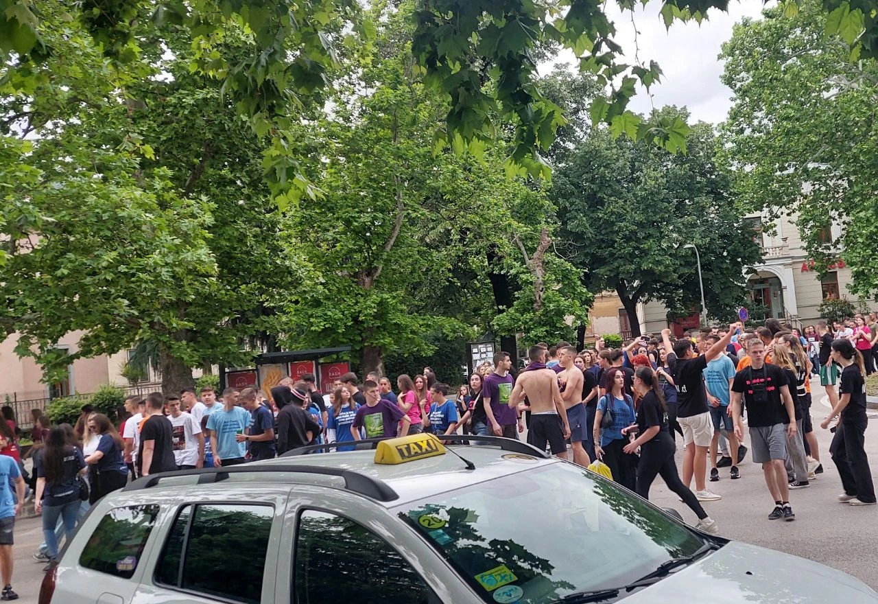 Mostar: Maturant fizički napao policajca
