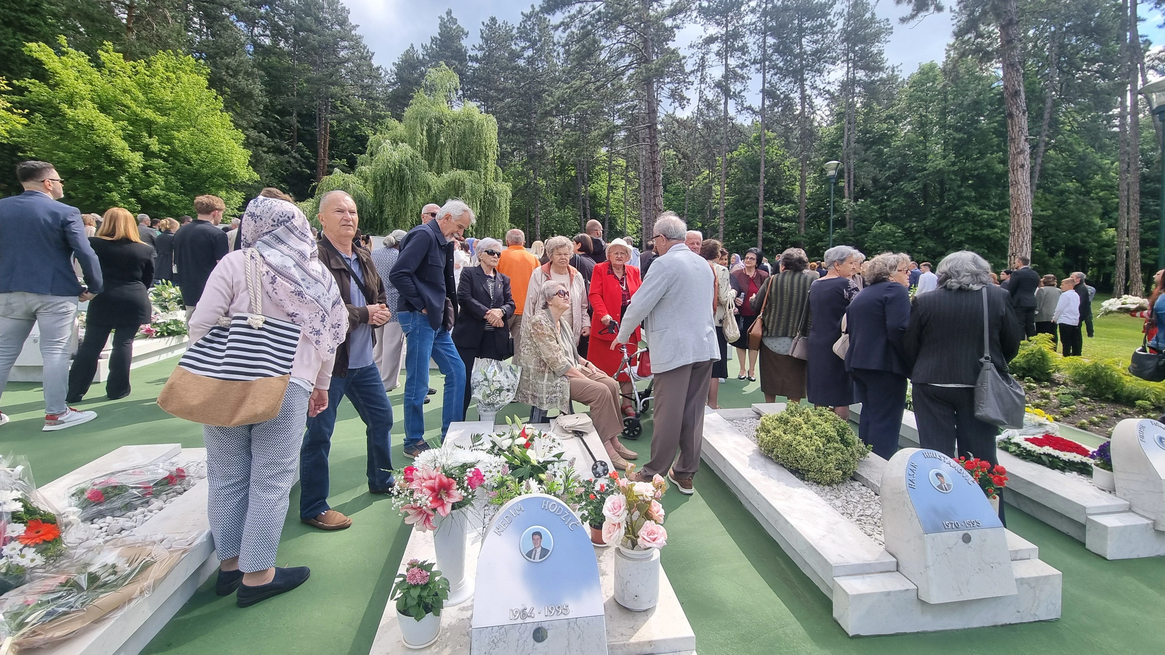 Tuzla obilježila 30 godina od masakra na Kapiji: Sjećanje koje ne blijedi