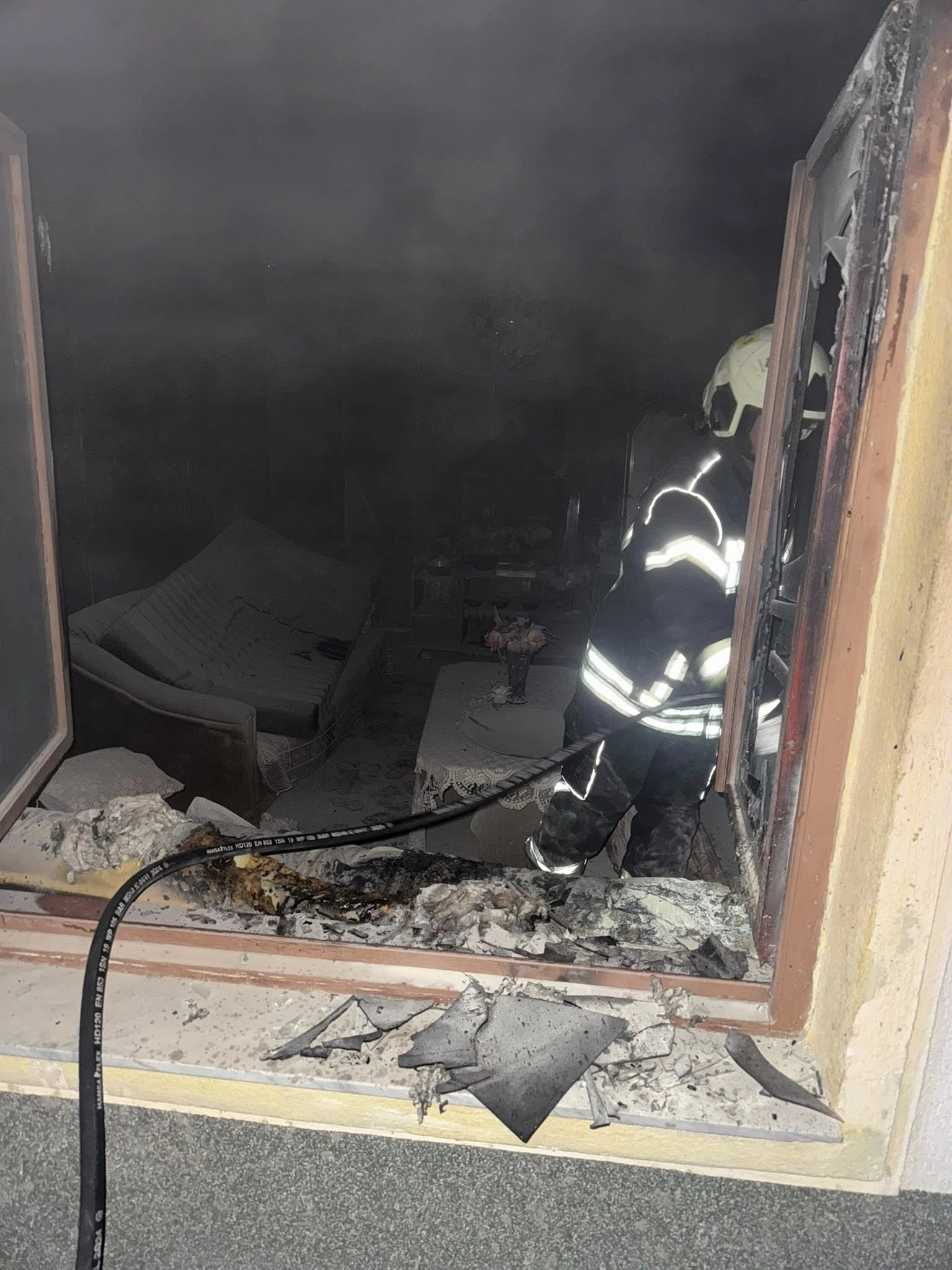 Mostar: Izbio požar na stambenom objektu