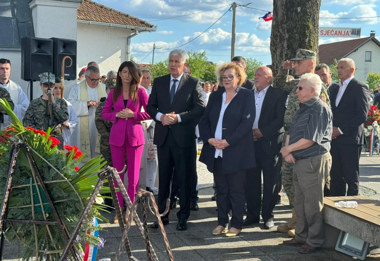 HNS BiH predvodio komemoraciju u Posavskoj Mahali za 3.411 hrvatskih žrtava