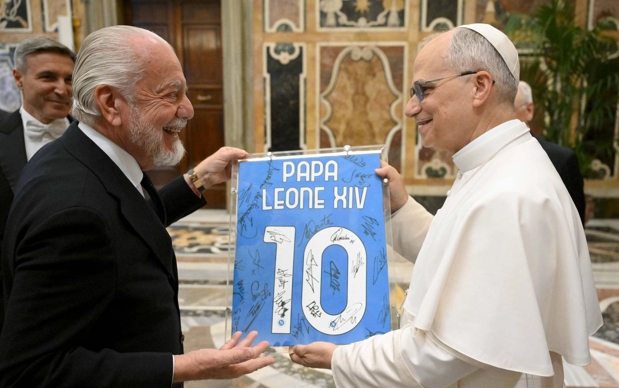Papa Lav XIV. primio igrače Napolija