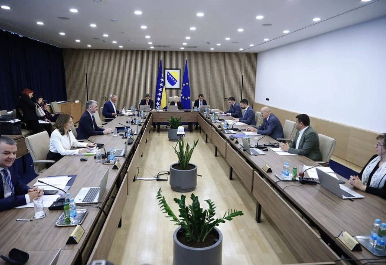 Vijeće ministara BiH: Uputiti izvješće o poduzetim koracima s ciljem zaštite imovinskih interesa BiH u predmetu Viaduct
