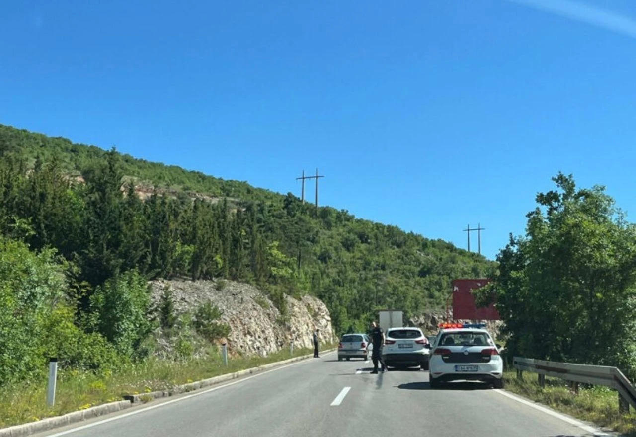 Zastoji na cesti Široki Brijeg – Mostar zbog prometne nesreće