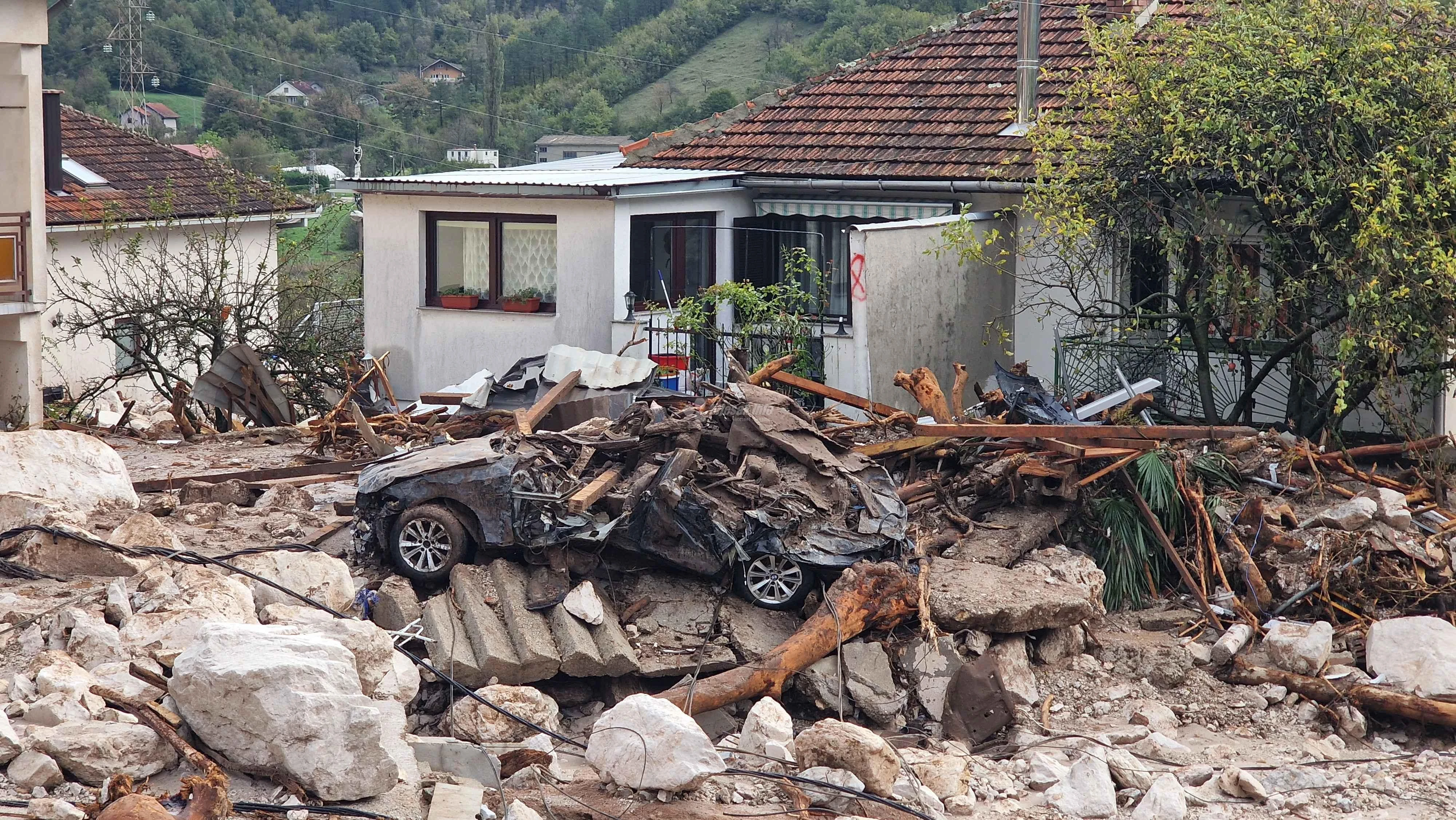 Više od 4,8 milijuna KM za pomoć područjima pogođenim poplavama i klizištima
