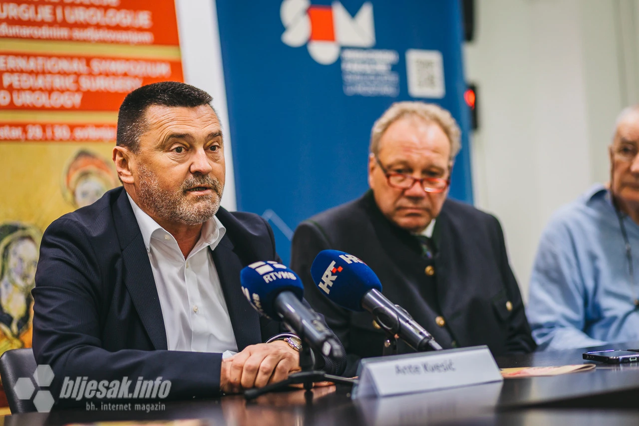 Započeo XX. jubilarni Simpozij dječje kirurgije i urologije