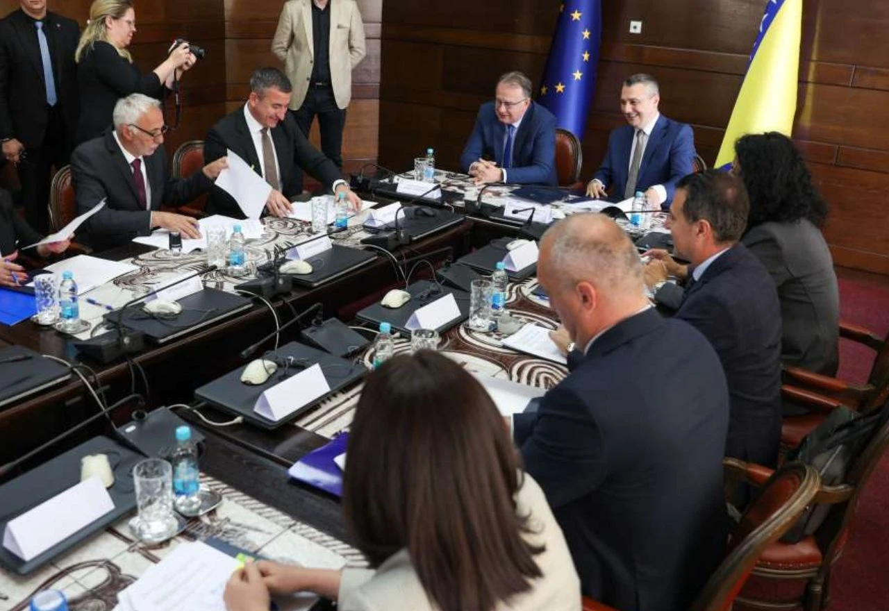 Vlada FBiH izdvaja sredstva za poplavljena područja