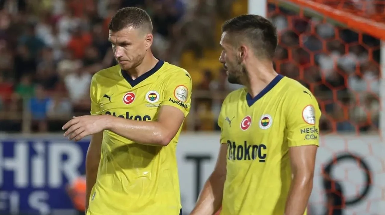 Džeko i Tadić napustili Fenerbahçe