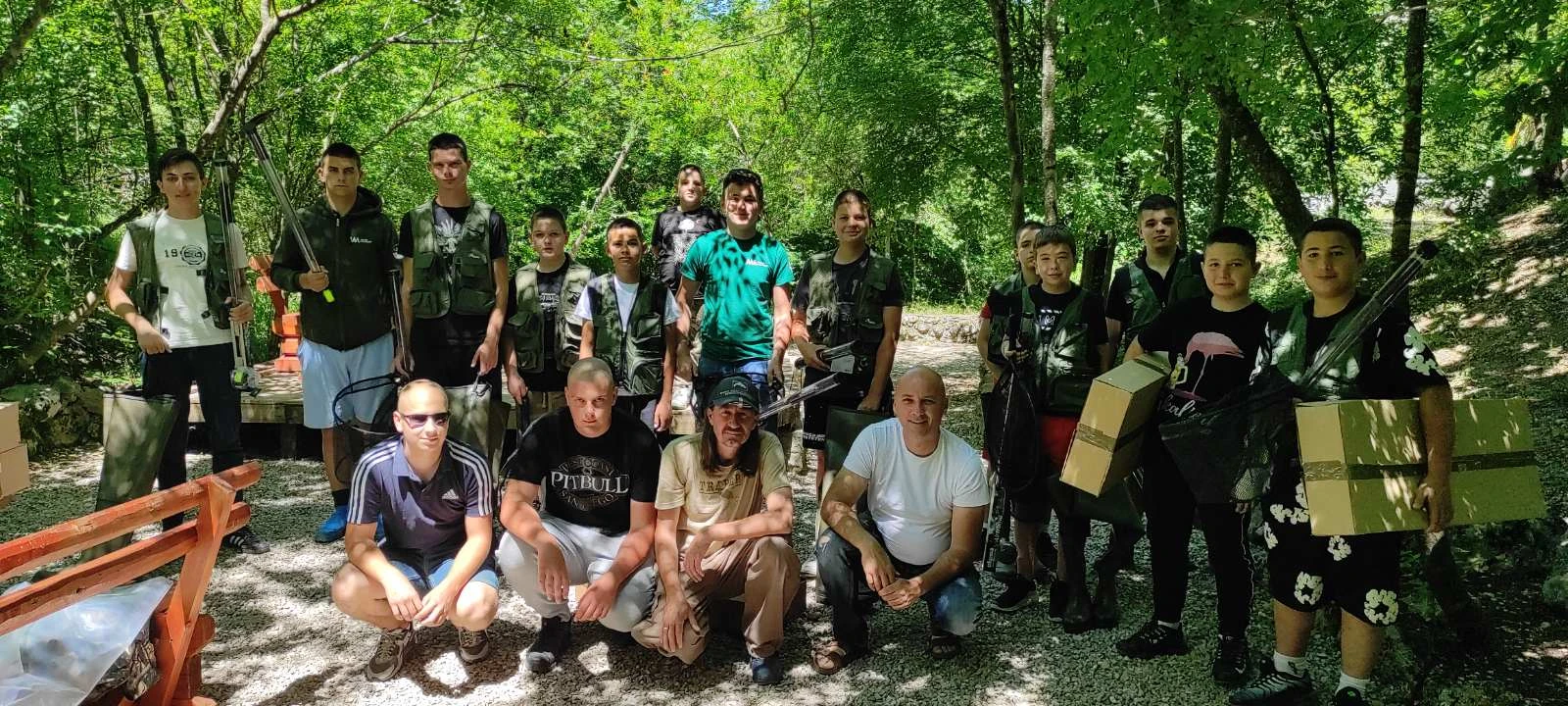 Omladinski klub 'Novi val' podijelio opremu za fly fishing 23 učenika
