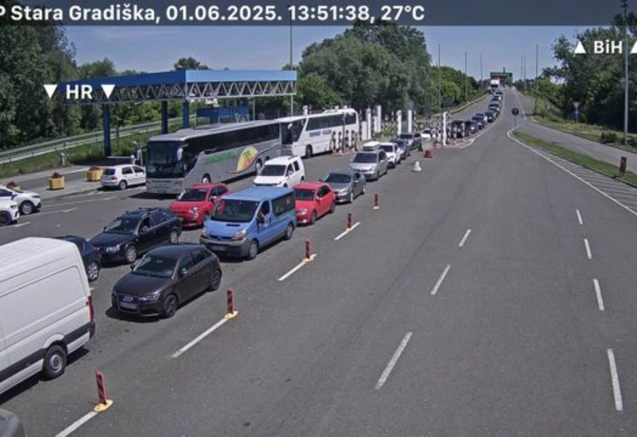 Duge kolone vozila na više graničnih prijelaza u BiH
