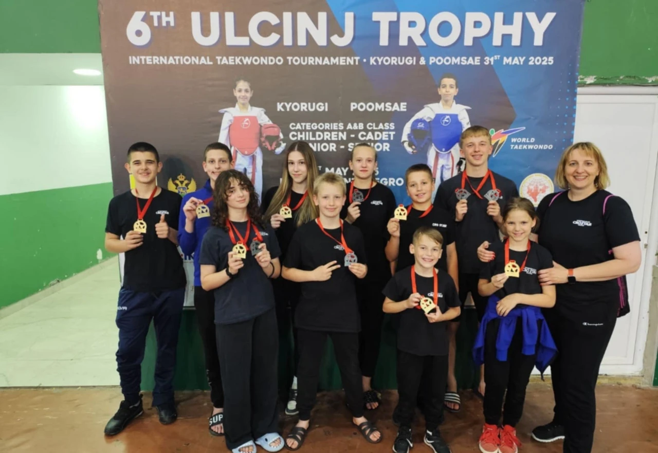 Kadeti i juniorke Taekwondo kluba Cro Star ekipni prvaci u Crnoj Gori