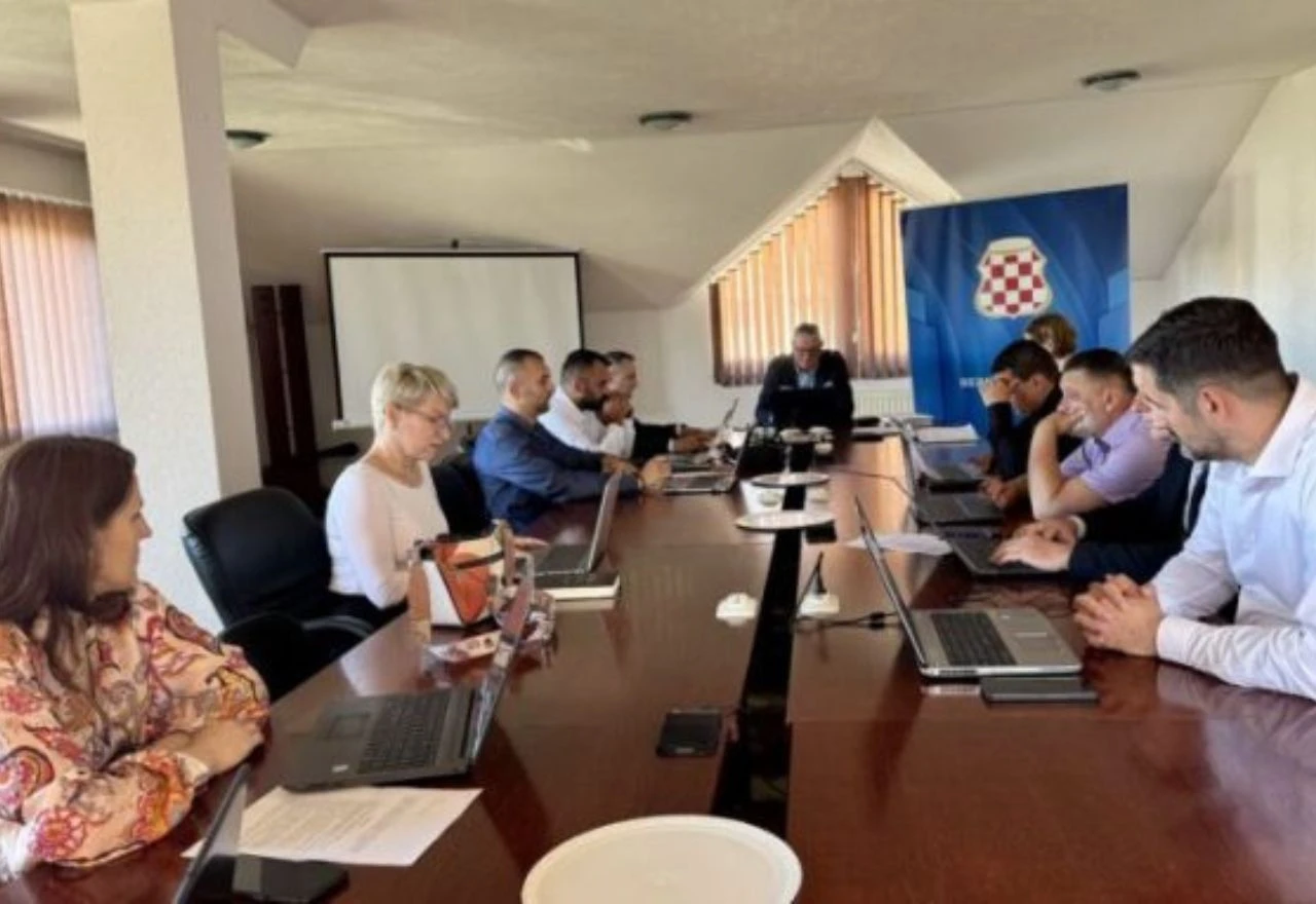Vlada HBŽ: Milijun maraka za sanaciju ceste Tomislavgrad – Lipa