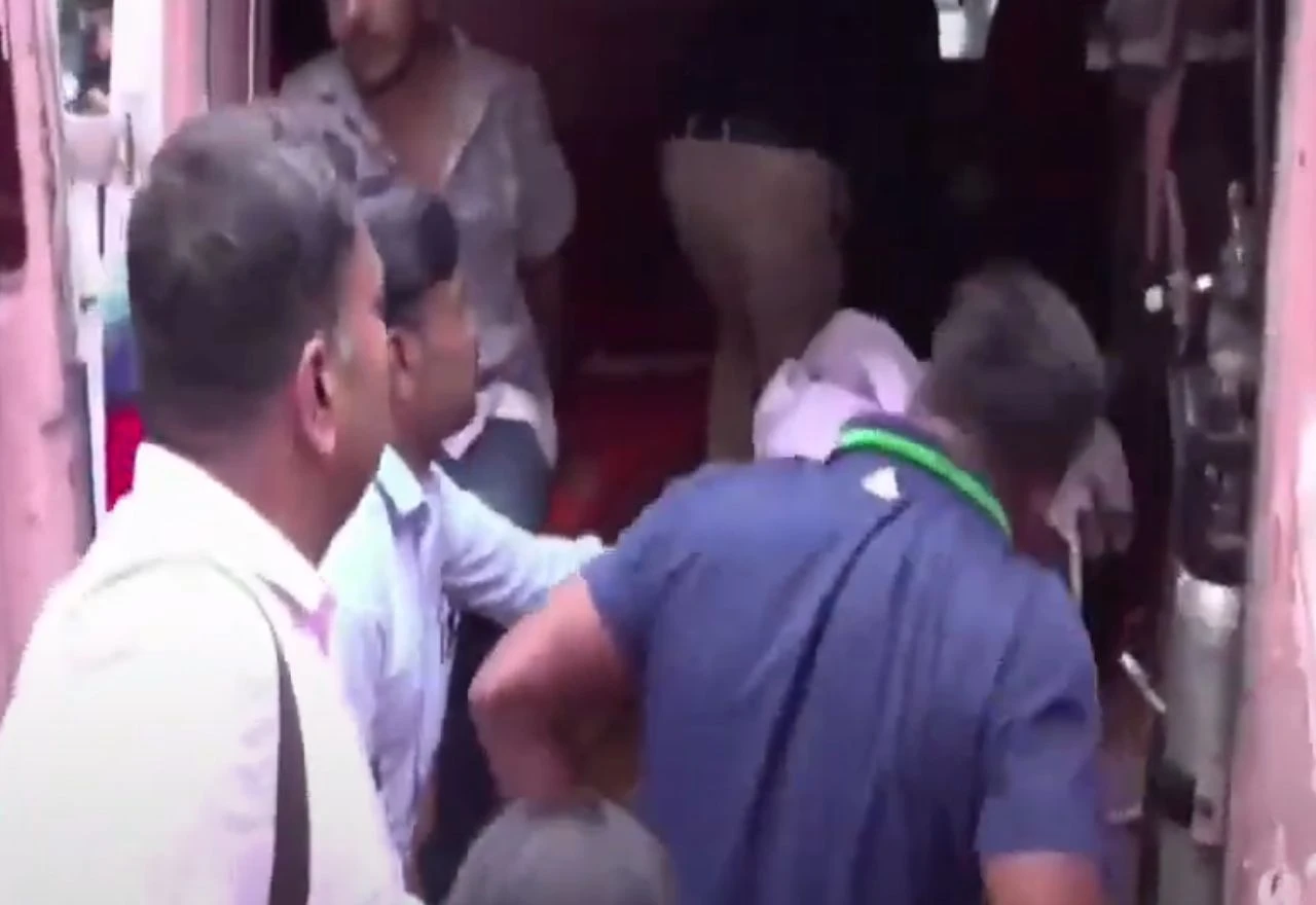 Najmanje 11 osoba poginulo u stampedu na kriket utakmici u Indiji