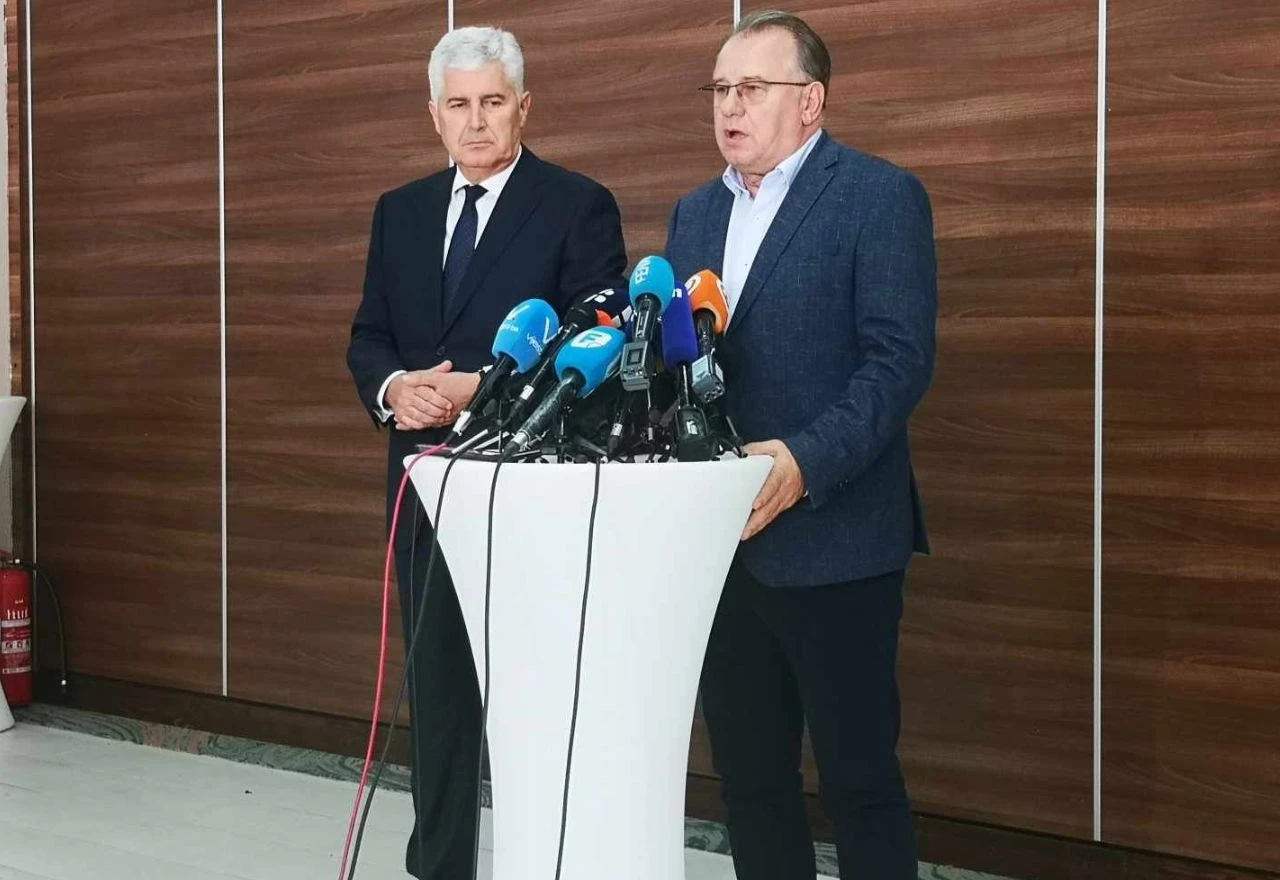 Nikšić i Čović se obratili nakon sastanka: ''Koalicija funkcionira''