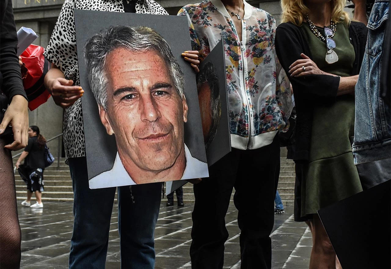 Amerika na nogama: Što (o Trumpu) kriju Epsteinovi dokumenti