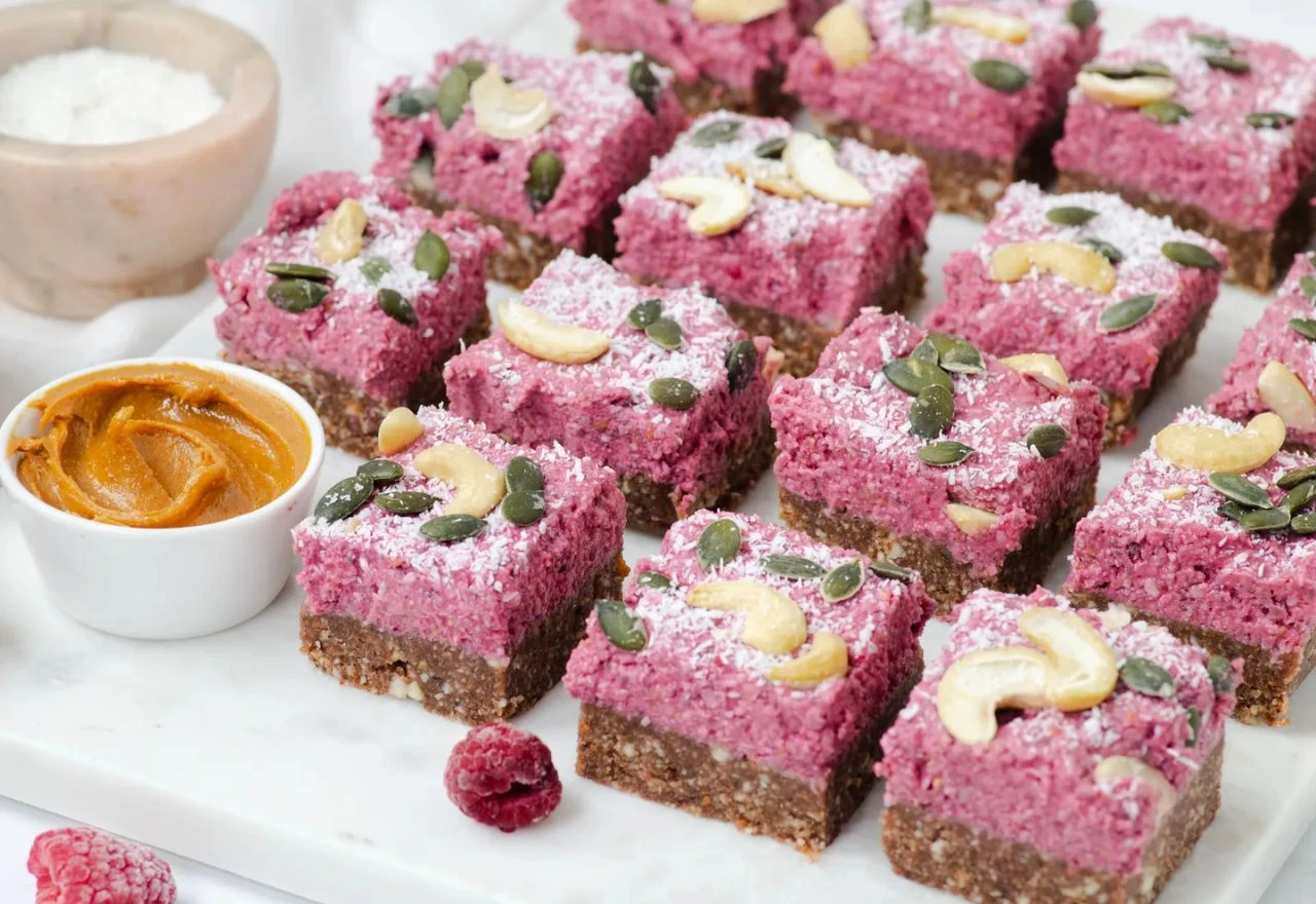 Imamo najbolji recept za proteinske kocke s čokoladom i malinama