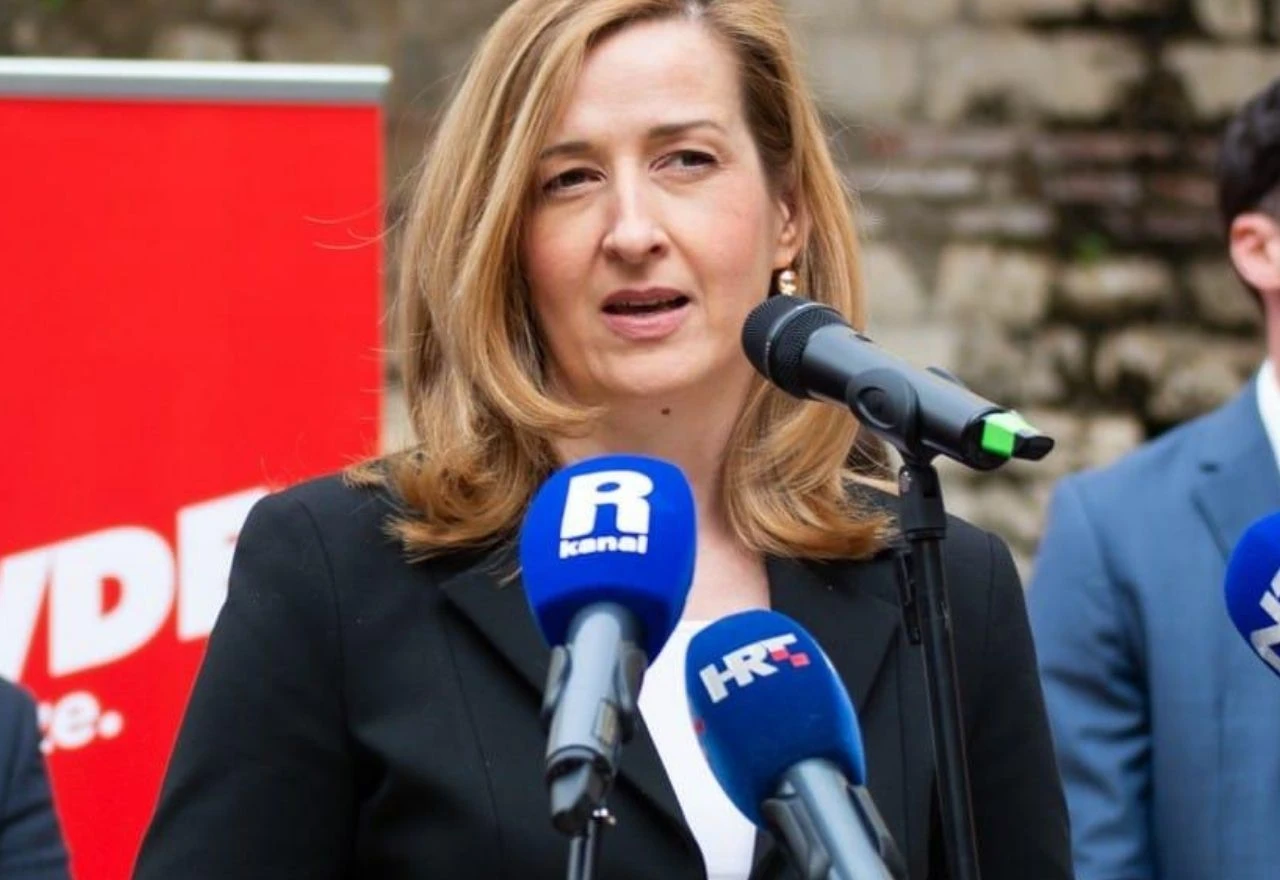 Ahmetović: Želi li Mlinarić poručiti da je Vukovar srpski grad?