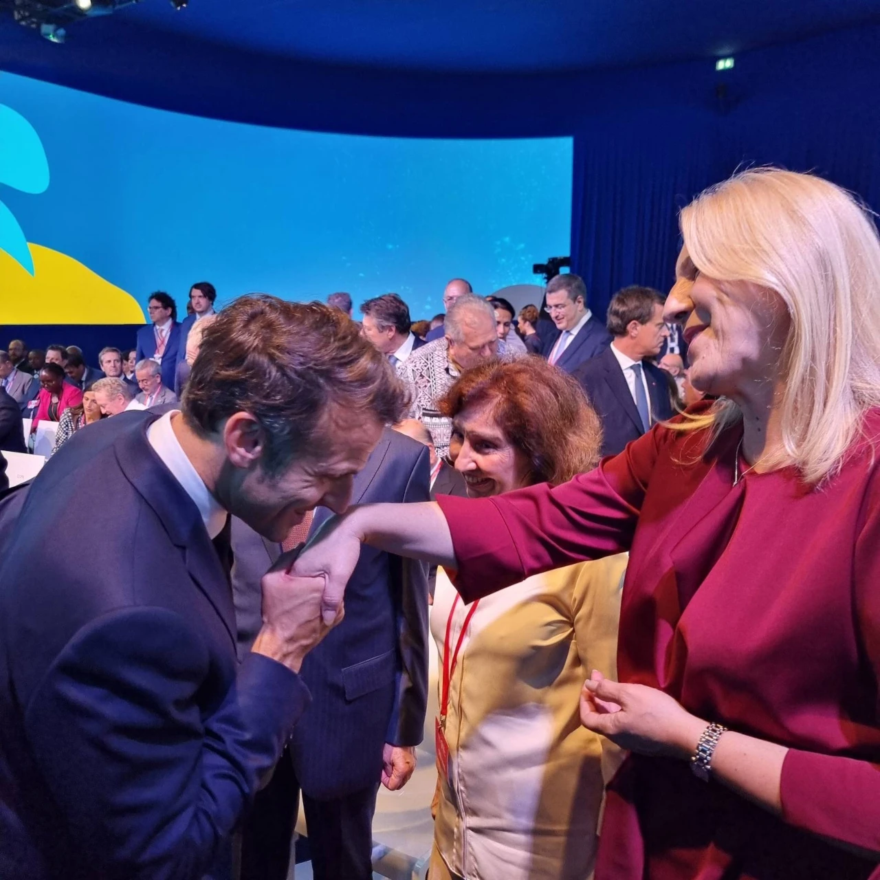 Cvijanović kratko razgovarala s Macronom