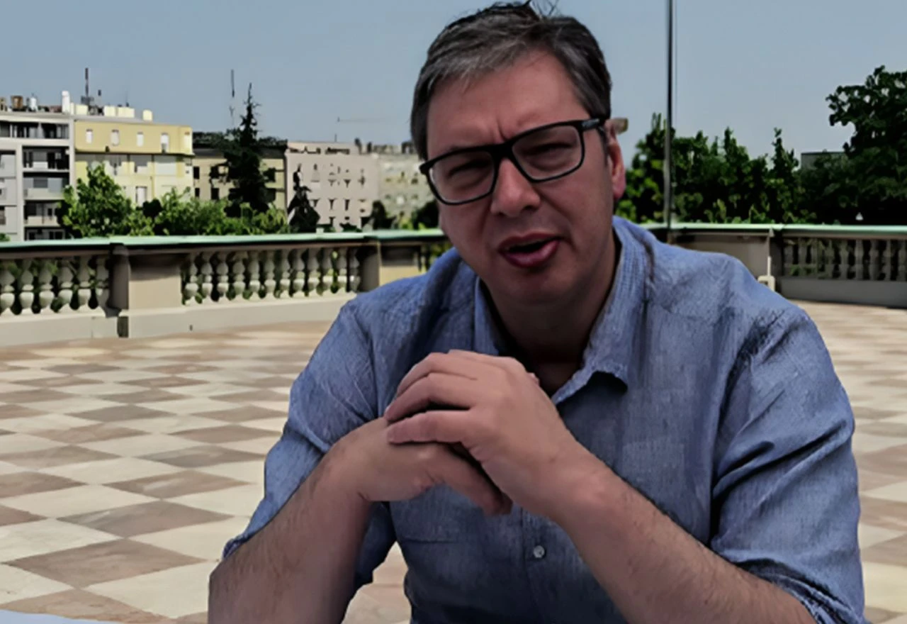 Vučić se obratio s terase Predsjedništva