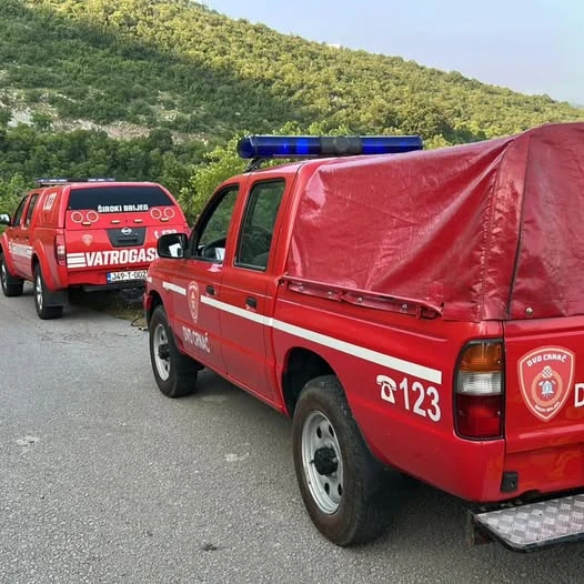 Požar kod Širokog Brijega: Vatrogasci u tri navrata gasili požar na oko 10.000 m²