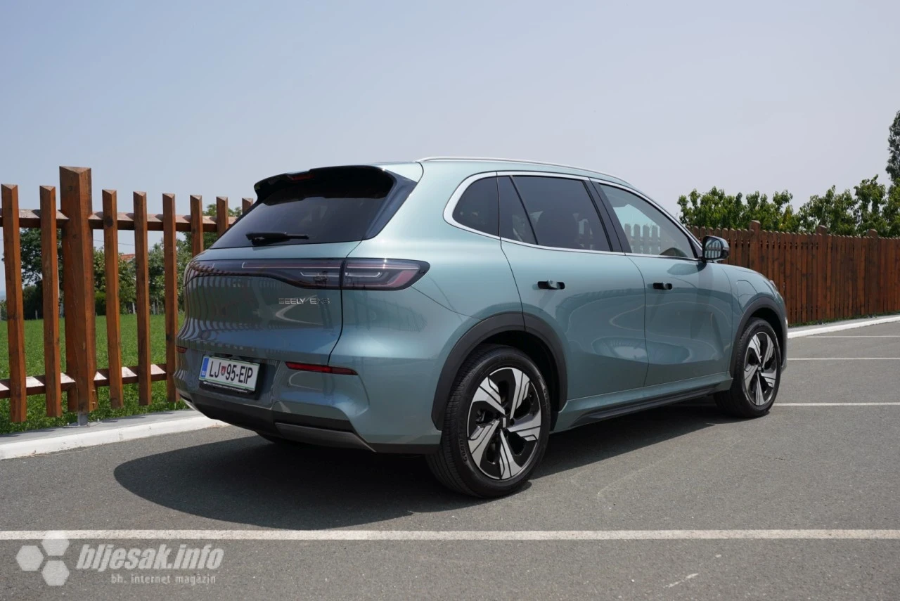 Geely EX5