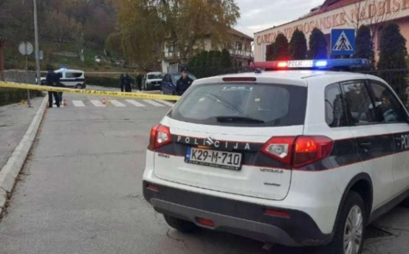 Velika akcija u Zenici: Uhićeno šest osoba, pronađena droga i oružje