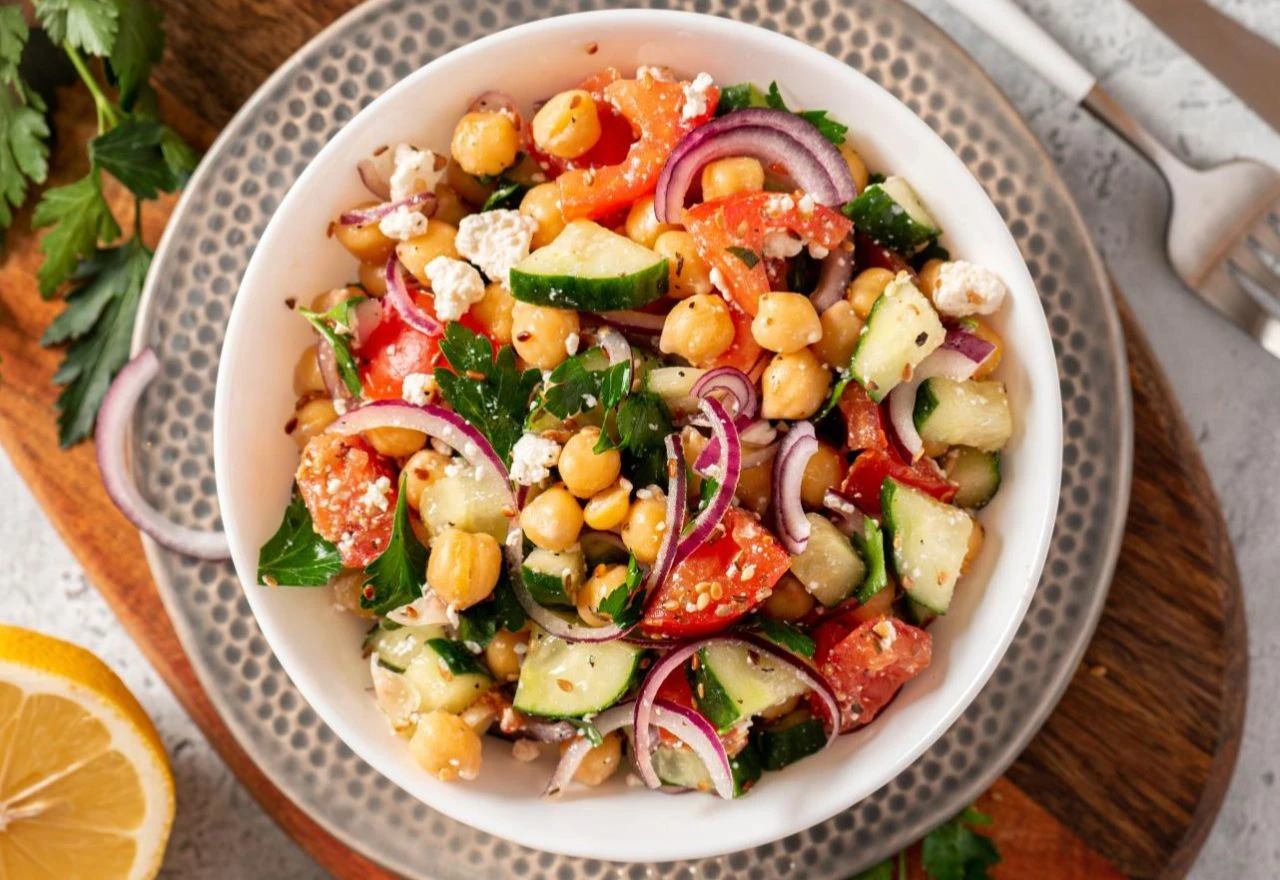 Salata od slanutka i mente - top ljetno jelo bez glutena i šećera