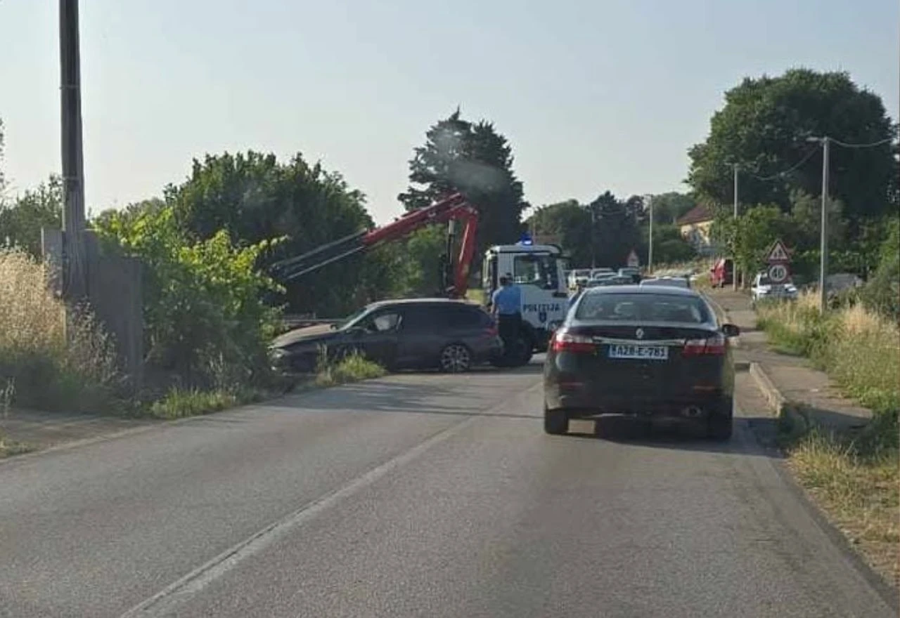 Ljubuški: Vozilo sletjelo s ceste
