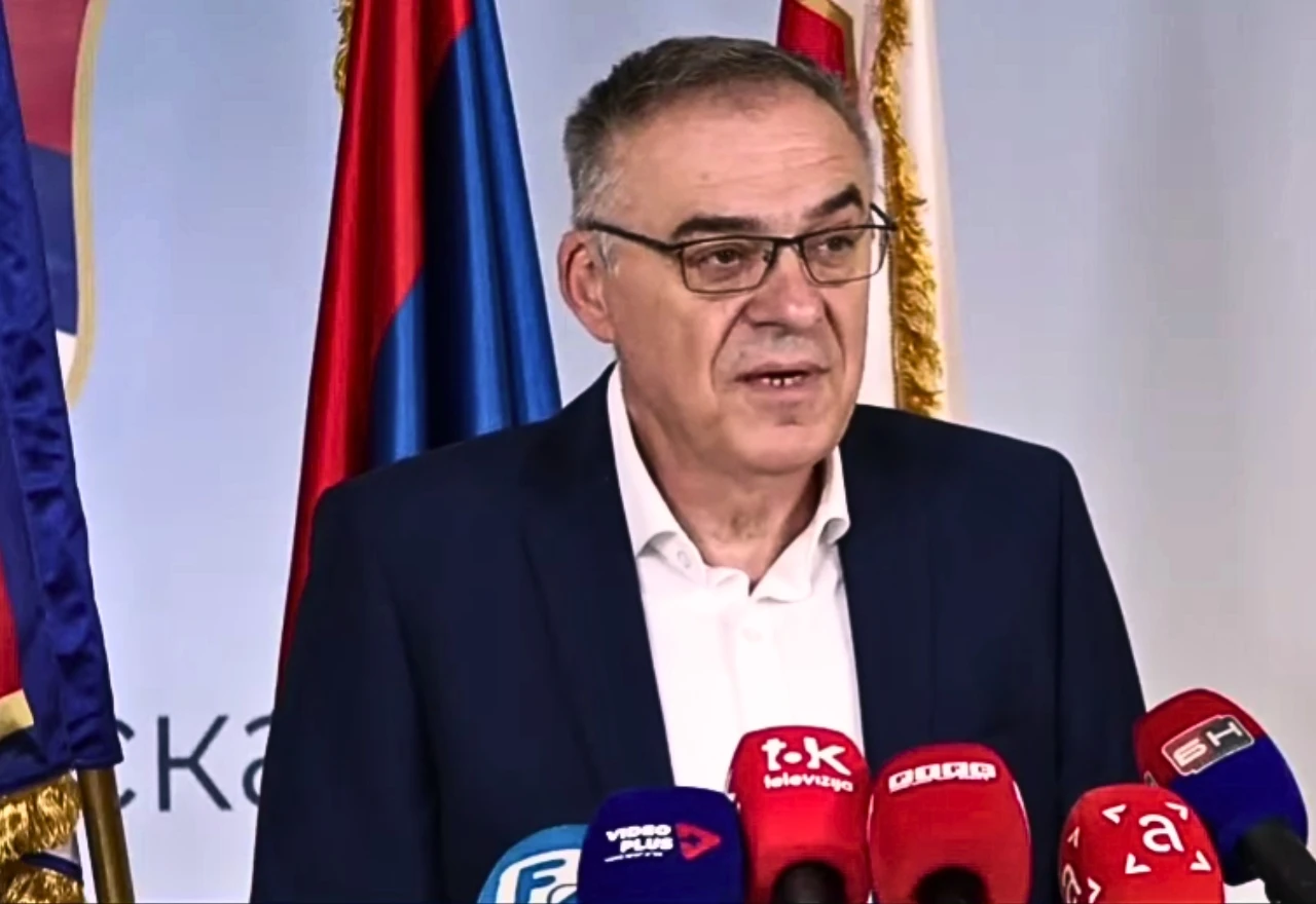 VIDEO | Vanredno obraćanje Miličevića: Ovo je vrh dna, ne dno dna