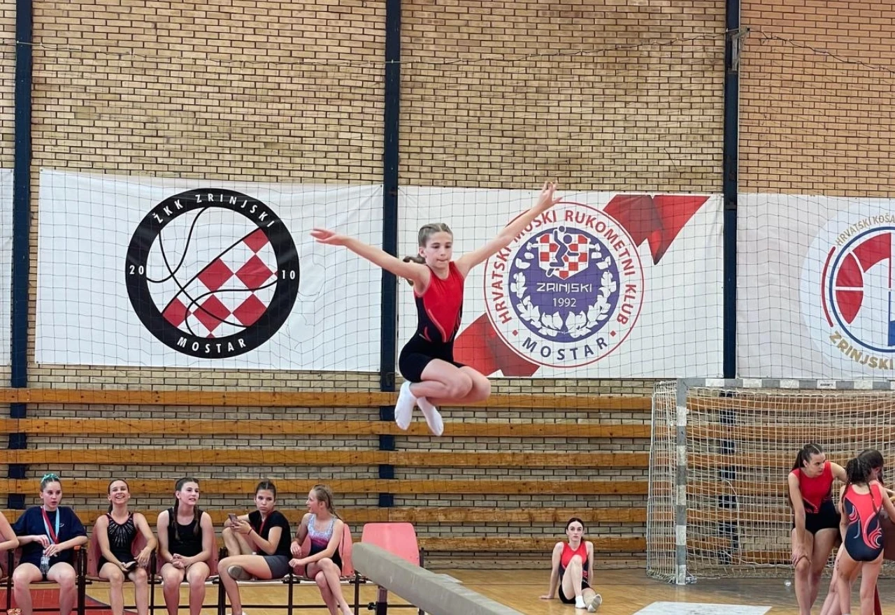 FOTO | Mostar slavio gimnastiku i okupio brojne posjetitelje