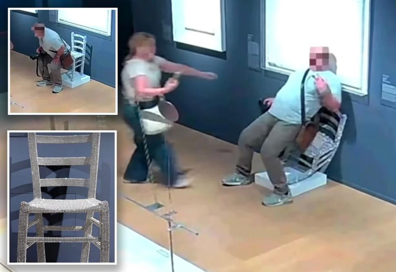 VIDEO | Par oštetio stolicu s kristalima u muzeju u Veroni