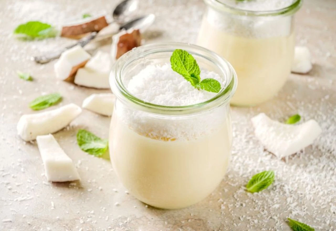 Panna cotta s kokosom: Savršen desert za vruće ljetne dane