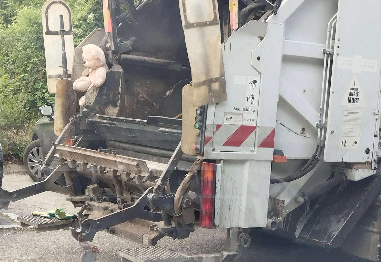 Mostar: Plišani medo kao zaposlenik Komunalnog