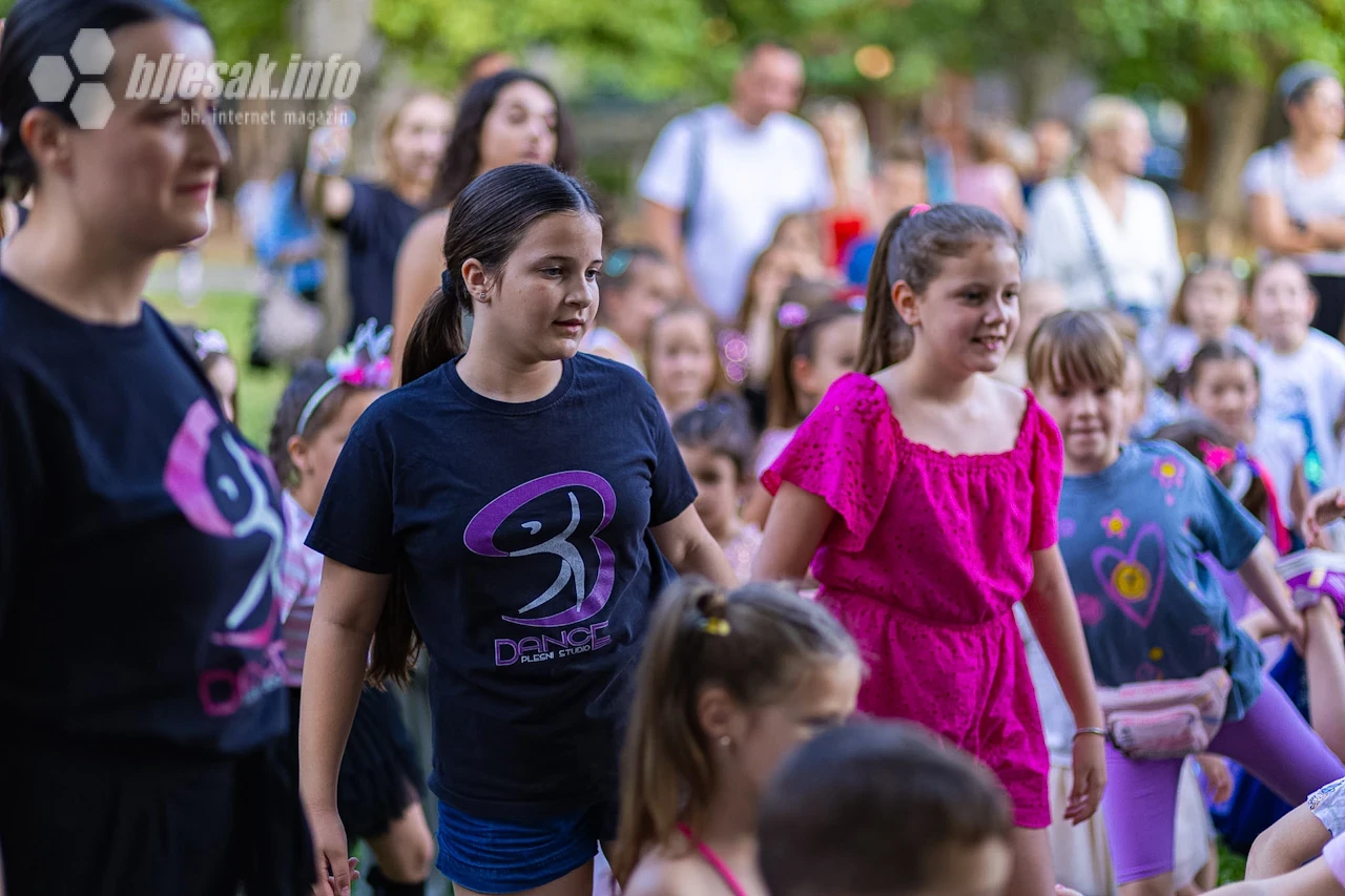 Mini Disco u Zrinjevcu rasplesao mostarske mališane