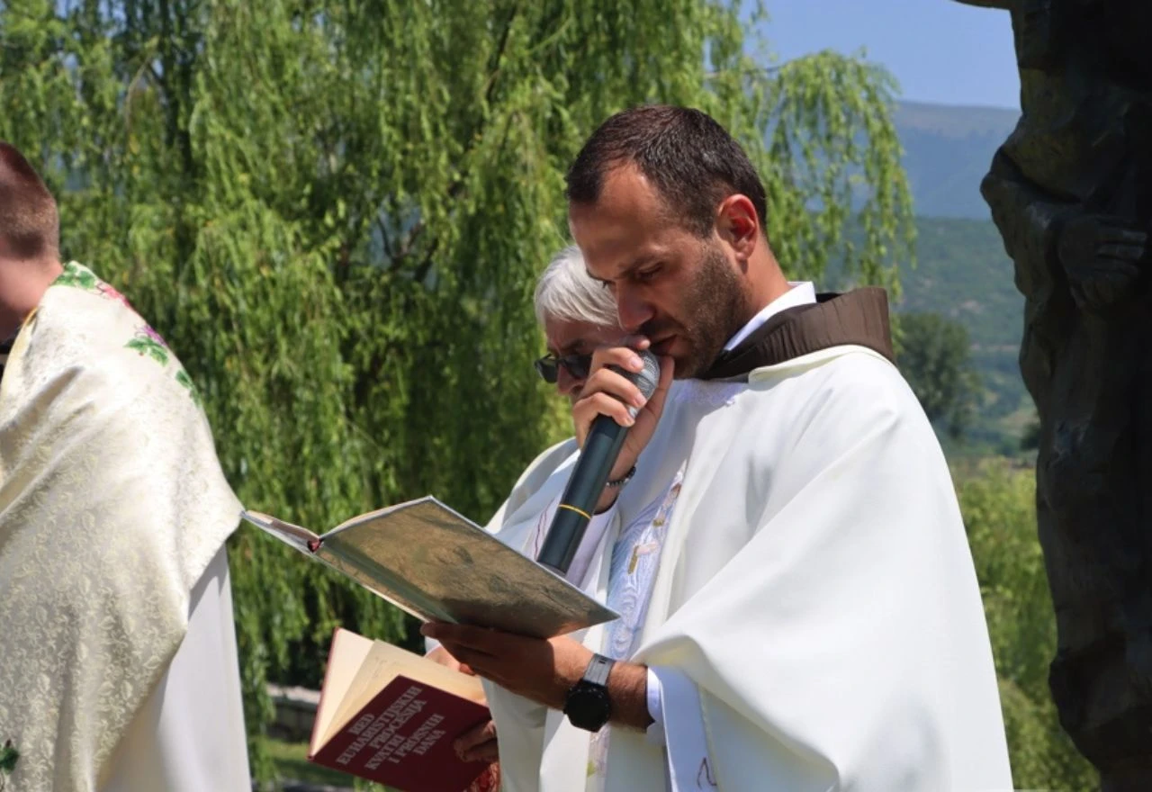 Rama – Šćit svečano proslavili Tijelovo uz misu i procesiju