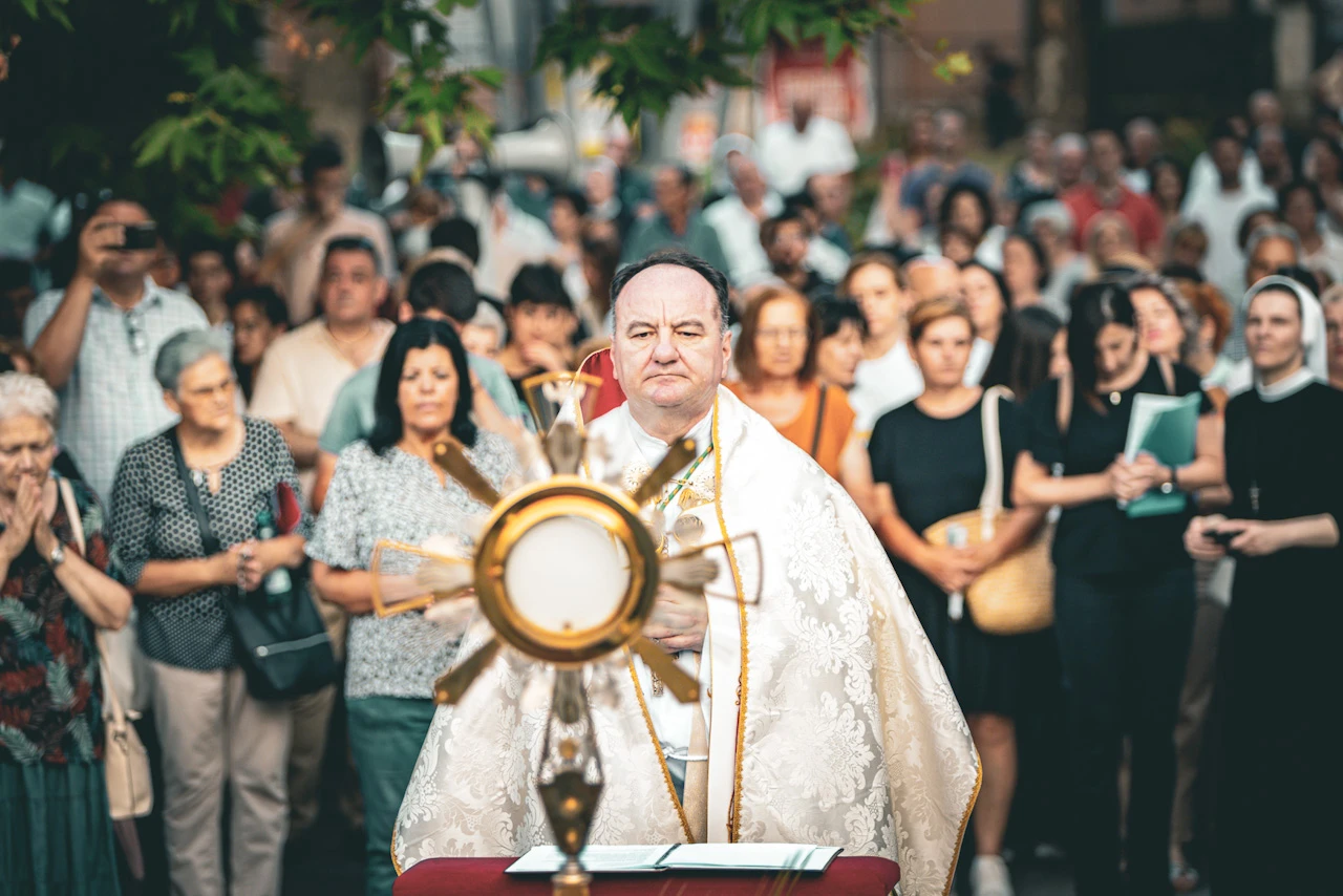 FOTO | Mostar: Svečana Tijelovska procesija prošla gradom