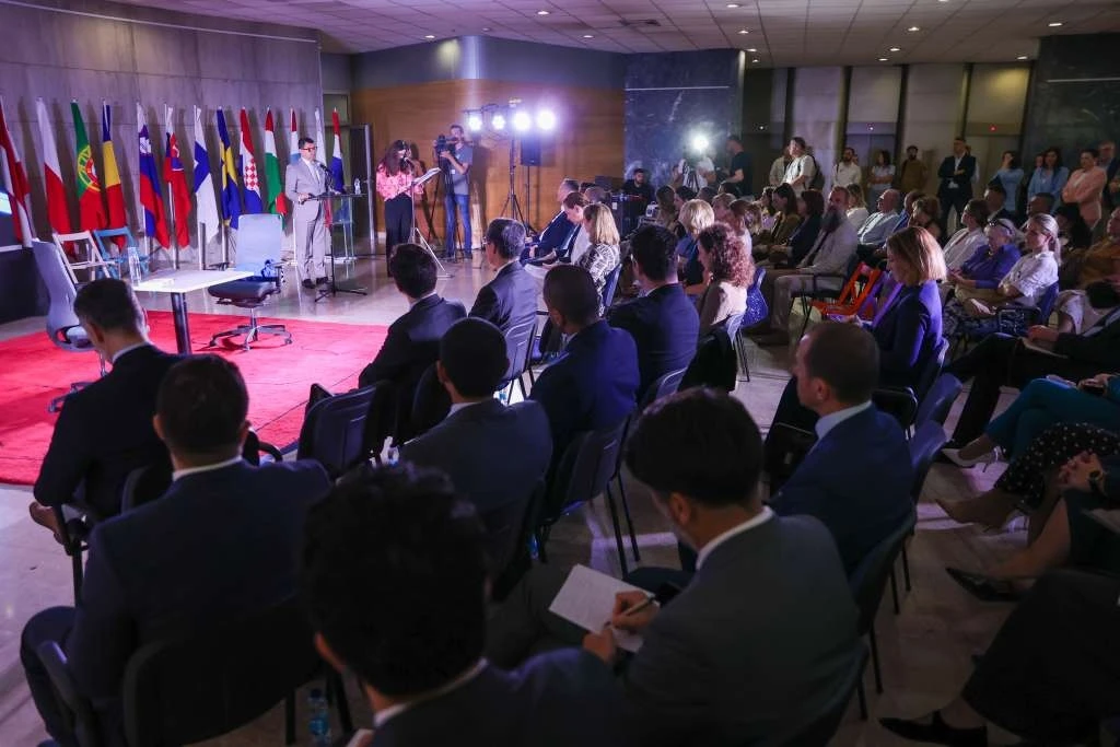 BiH još uvijek traži rješenja za 43.000 obitelji bez doma
