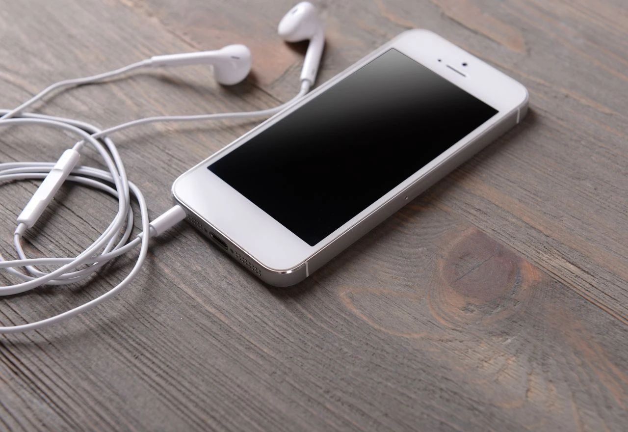 3 razloga zašto bi vaš mobitel trebao biti okrenut prema dolje