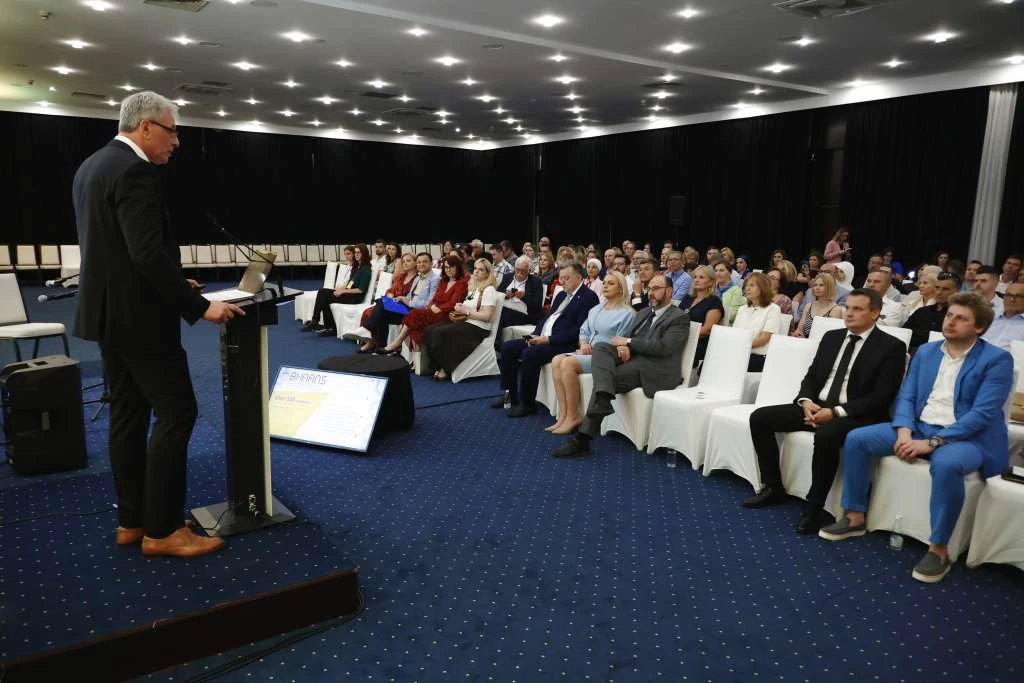 Više od 400 sudionika sudjeluje na BHAAAS konferenciji: Znanost, inovacije i umjetnost u fokusu