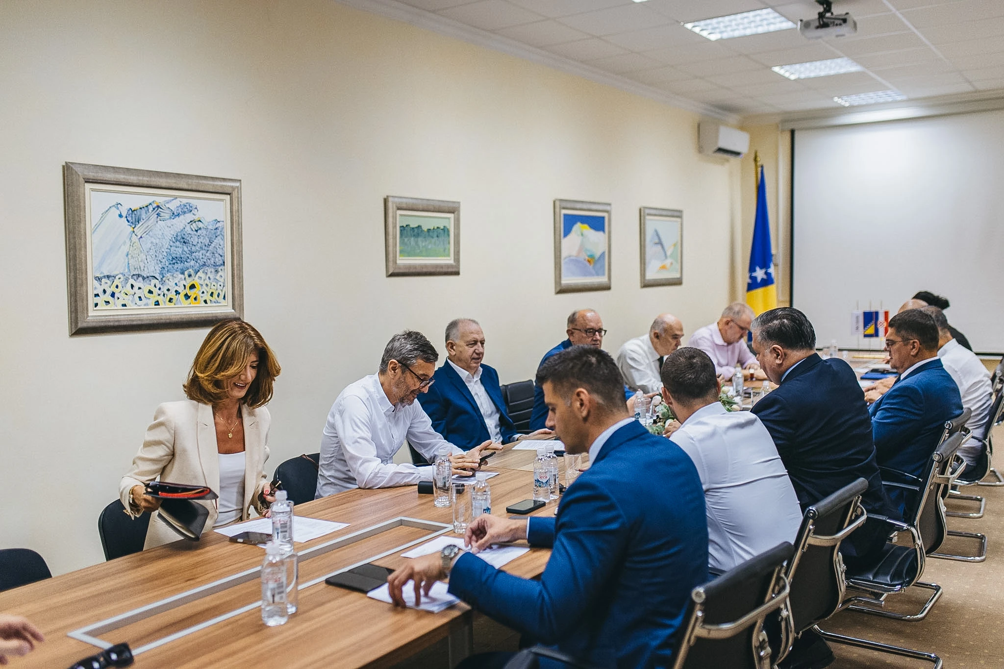 Glavno vijeće HNS-a BiH na sastanku u Mostaru donijelo set zaključaka o vanjskoj politici BiH