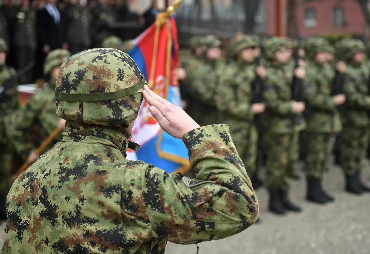 Uvođenje obveznog vojnog roka u Srbiji: Niz problema za građane BiH s dvojnim državljanstvom
