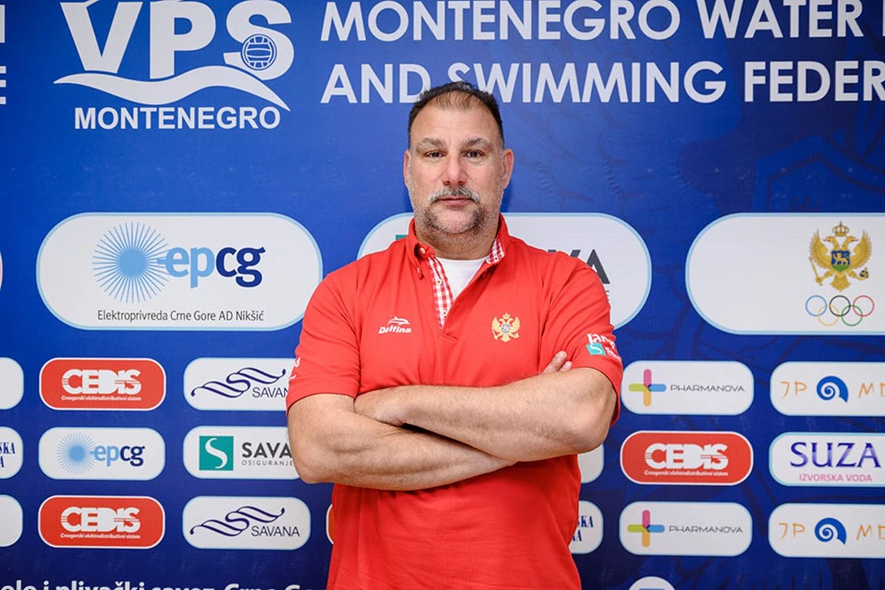 Savić: Trideset i više godina živimo neke lažne živote