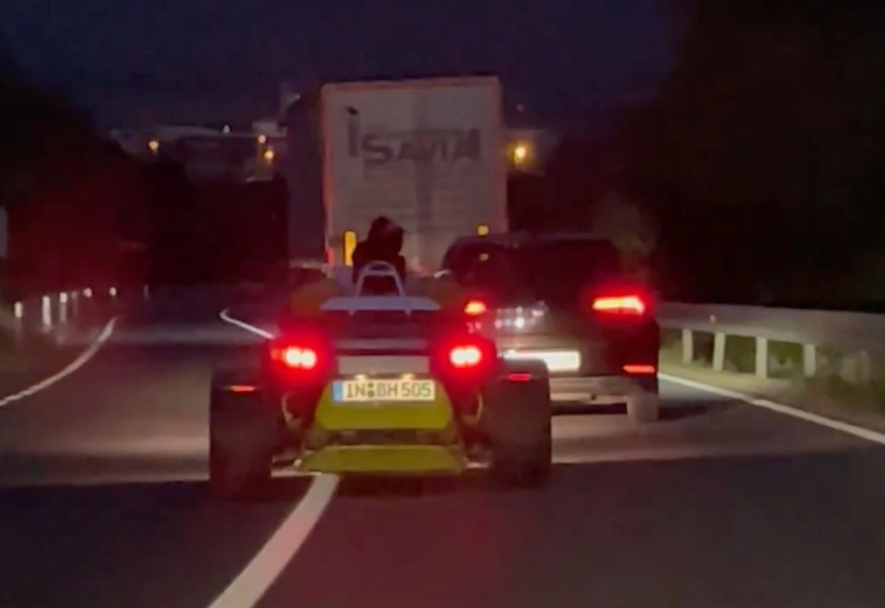 VIDEO Divljaci na tri točka aus Deutschland